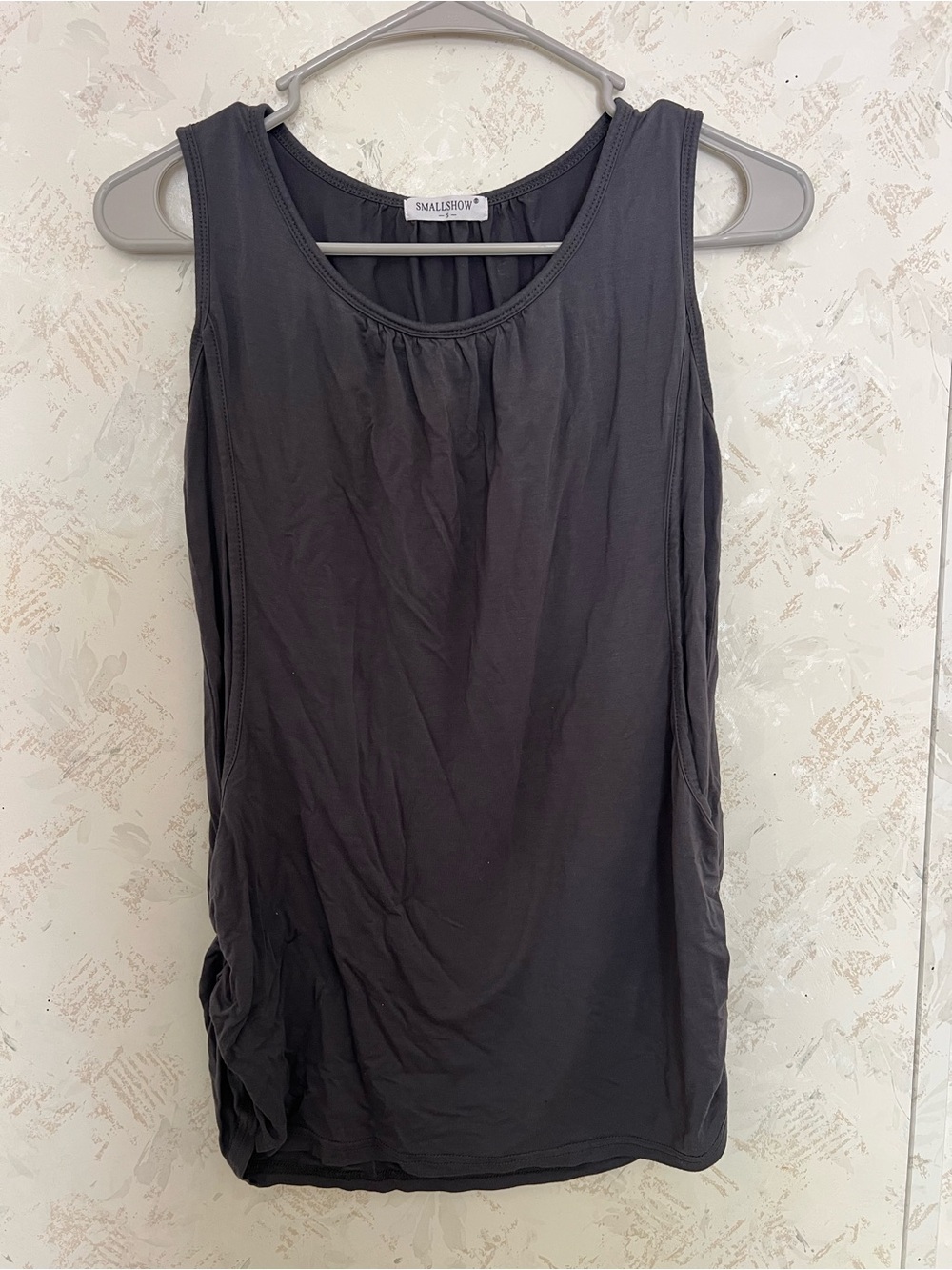 Smallshow Gray Sleeveless Maternity Nursing Scoop Neck Tank Top